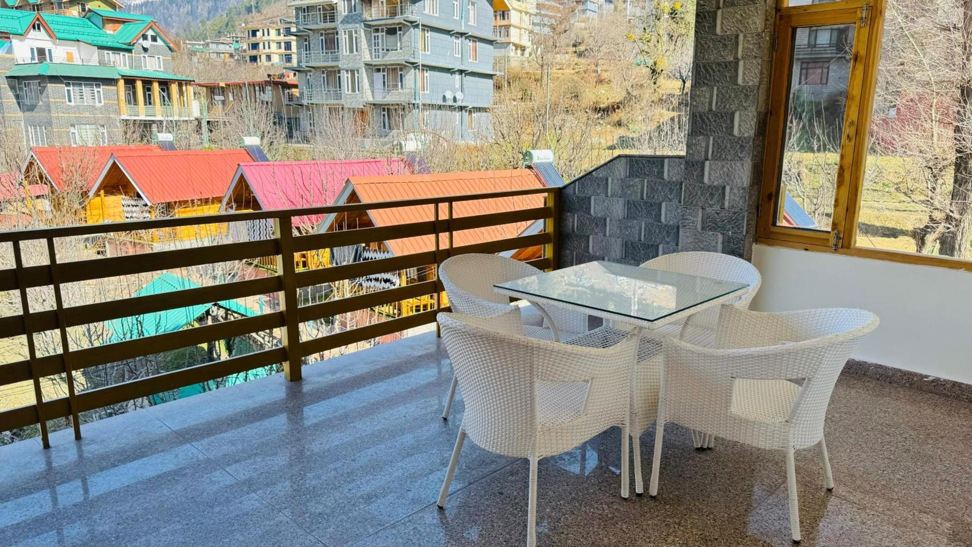 The Midnight Garden Manali Hotell Eksteriør bilde